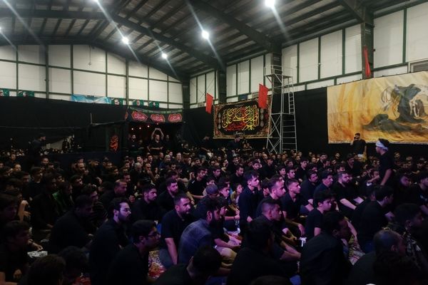 مراسم شب عاشورا در هیئت محبان ابوالفضل نیشابور 