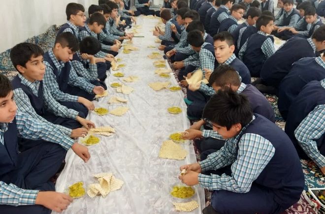 چهارشنبه های امام رضایی در مدرسه امام رضا شهرستان زارچ