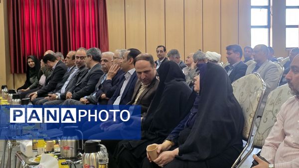  مراسم کلنگ‌زنی همزمان دو پروژه آموزشی در ناحیه چهار اصفهان