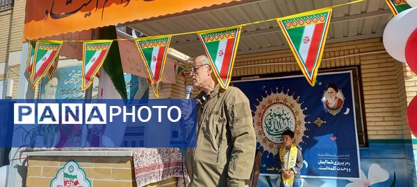 همایش بزرگ یاوران انقلاب در آموزشگاه دخترانه جنت ملارد 
