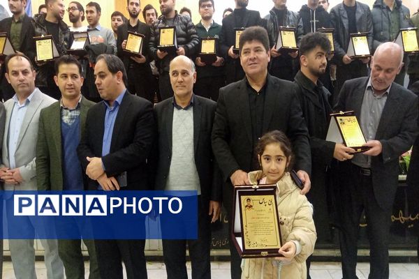 همایش تجلیل از رتبه‌های برتر کنکور در شهرستان مرزی پارس آباد مغان
