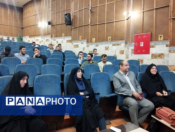 برگزاری جلسه آموزشی مشاوران استان البرز با محور تبیین برنامه‌های حوزه مشاوره در کانون شهید فهمیده کرج