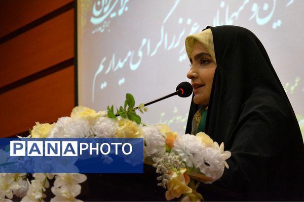 نشست هم‌اندیشی معاونین پرورشی، روحانیون امین و ائمه جماعات در بهارستان‌دو