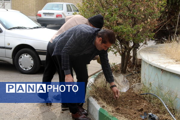 برگزاری روز درختکاری در ناحیه یک شهرری