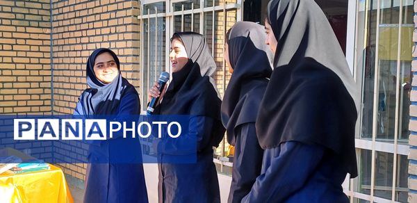 مراسم بزرگداشت حافظ در مدرسه دارالفنون رزن
