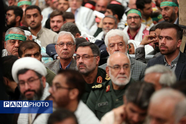 دیدار پیشکسوتان و فعالان دفاع مقدس و مقاومت با مقام معظم رهبری