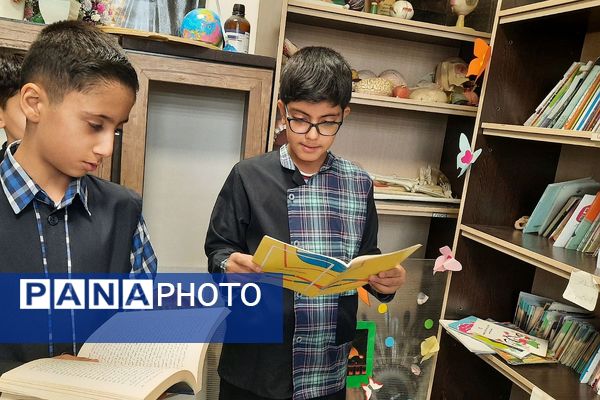 هفته کتاب و کتابخوانی در مدارس ناحیه دو شهرری 