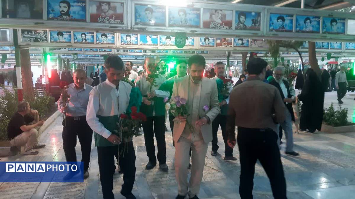 گلباران مزار شهدای سادات در قم