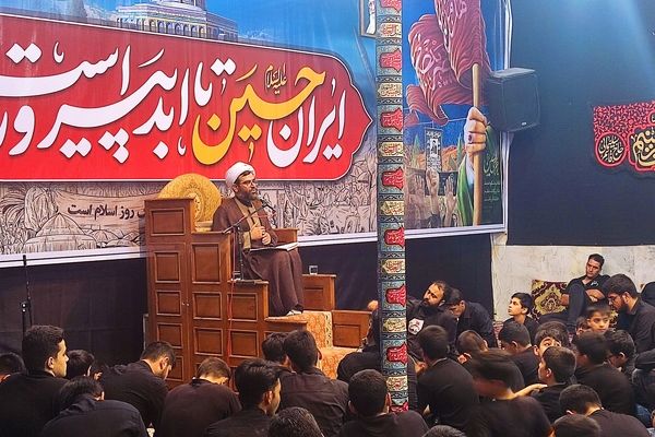 سوگواری شب چهارم محرم در مسجد امام حسین(ع) اسفراین 