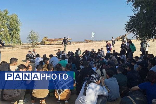 حضور دانش‌آموزان دبیرستان فرهنگیان شهید بهشتی ناحیه 2 شهرری در اردوی راهیان نور 