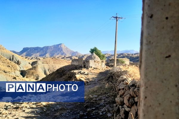 روستای برد‌زرد نگینی غریب در شهرستان لنده