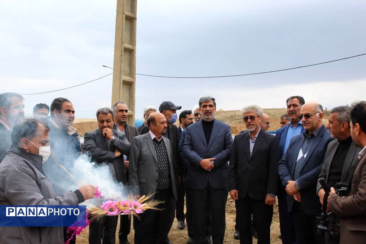 مراسم افتتاح هنرستان دخترانه ۱۸ کلاسه ربیعی در بروجرد 