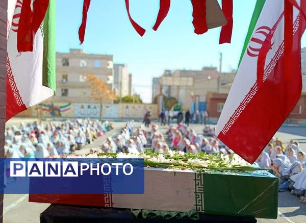 استقبال از پیکر شهید خوشنام در یازده مدرسه اشتهارد