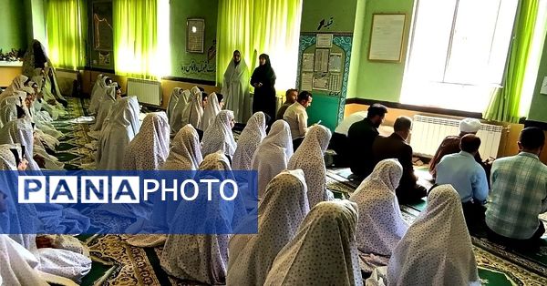 زنگ نماز در دبیرستان نمونه دولتی شهید خزایی اسدآباد
