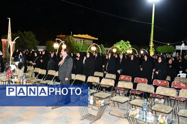 هفته‌ای برای ستایش دانایی؛ جشن معلمان در تالار ملک برگزار شد