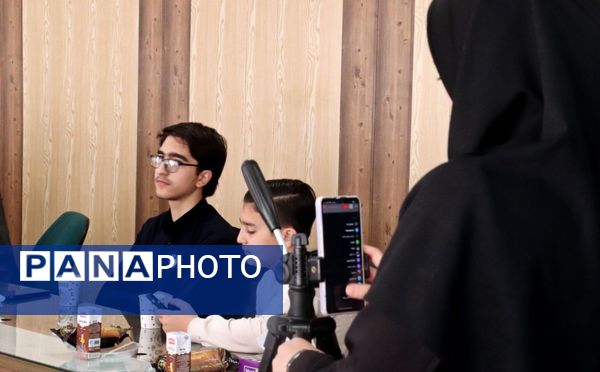 نشست دانش‌آموز خبرنگاران منتخب پانا با معاون پرورشی و فرهنگی استان آذربایجان شرقی