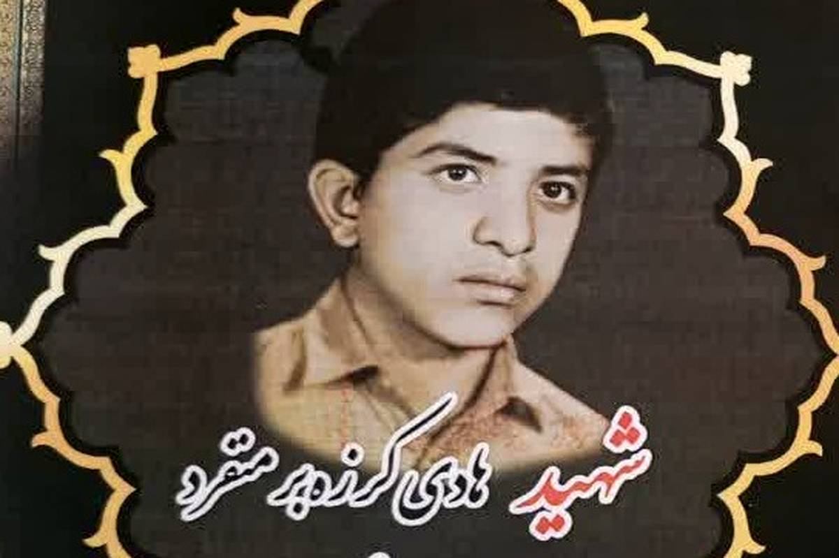 تشییع پیکر مادر دانشآموز شهید «هادی کرزهبر منفرد» در قم