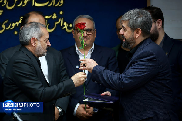 حضور وزیر آموزش و پرورش در خبرگزاری پانا به‌مناسبت روز خبرنگار
