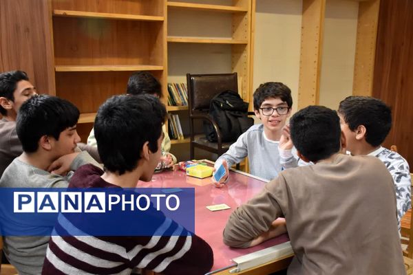  شبی به یادماندنی برای دانش آموزان دبیرستان شهید دکتر رمضانخانی یزد
