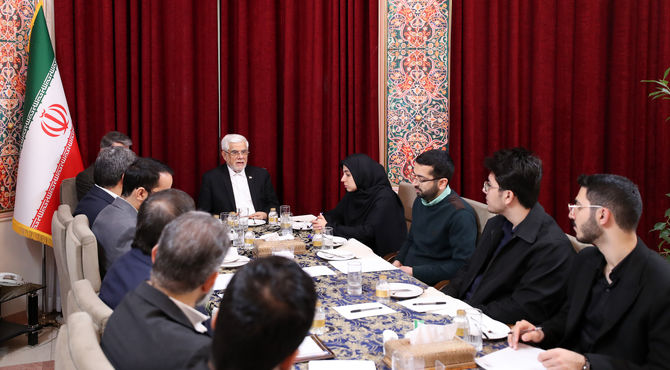 عارف: جهاد علمی مسئله امروز کشور است