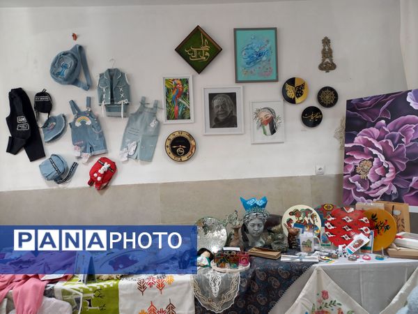 نمایشگاه کار آفرینی هنرستان های ناحیه یک مشهد مقدس 