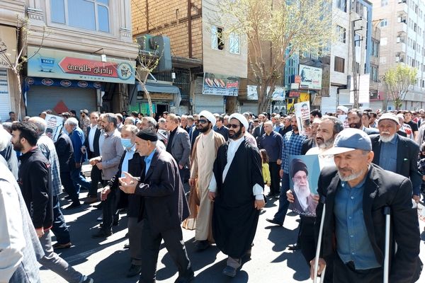 راهپیمایی روز قدس با حضور مدیرکل آموزش و پرورش شهرستان‌های تهران در کهریزک 