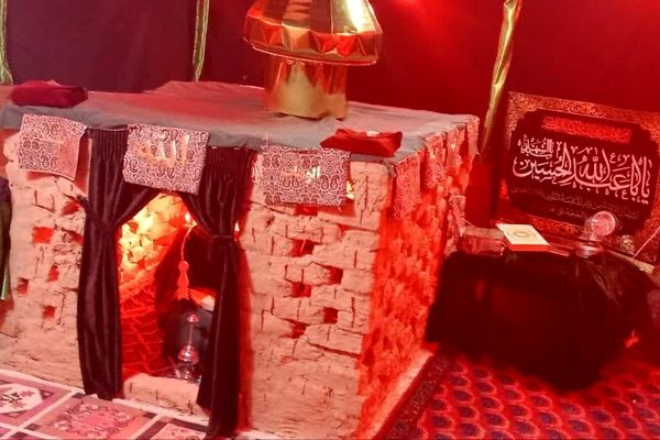 برپایی نمایشگاه در مسیر بهشت در فدافن