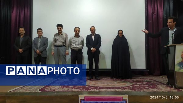 اولین جلسه انجمن اولیا و مربیان دبیرستان نمونه آیت الله خامنه‌ای کاشمر
