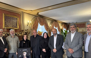 دیدار‌ رئیس سازمان نوسازی مدارس و رئیس جامعه خیرین مدرسه‌ساز ‌با خانواده زنده‌یاد ناصر قفلی
