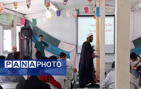 برگزاری جشن ولادت امام رضا و دهه کرامت در هنرستان شهید دیواندری سبزوار