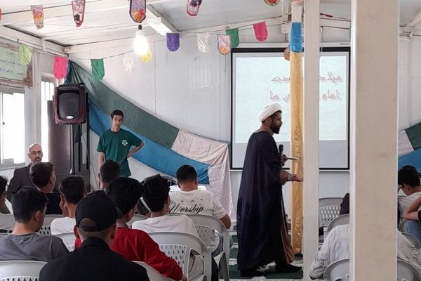 برگزاری جشن ولادت امام رضا و دهه کرامت در هنرستان شهید دیواندری سبزوار