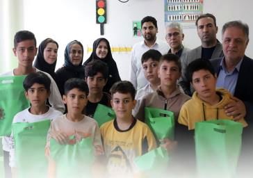 اهدای بیش از ۴۳۰ بسته لوازمالتحریر به دانشآموزان نیازمند در آذربایجان شرقی