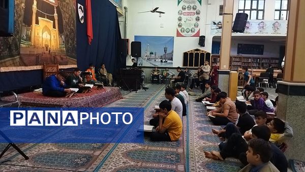 دم دمای اذان و قرائت آیاتی چند از قرآن 