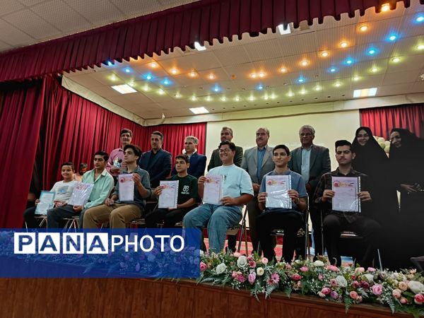 تقدیر از رتبه های استانی و کشوری جشنواره فرهنگی هنری فردا