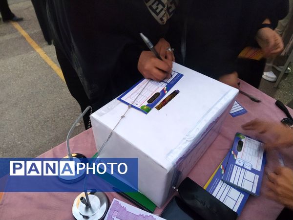 انتخابات انجمن اولیا و مربیان در دبیرستان علی افشارنژاد 