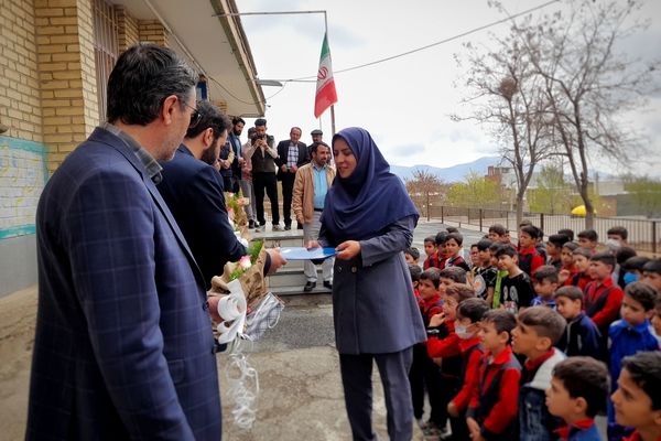 برگزاری آیین سپاس معلم و تجلیل از آموزگاران شهرستان فریدونشهر