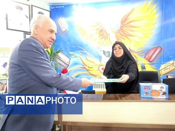 بازدید عوامل اجرایی دبستان شهید پسندیده از کتابخانه فدک فدافن