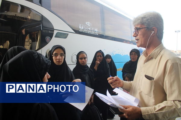 دانش آموزان بوشهر برای دیدار با رهبر انقلاب عازم تهران شدند 