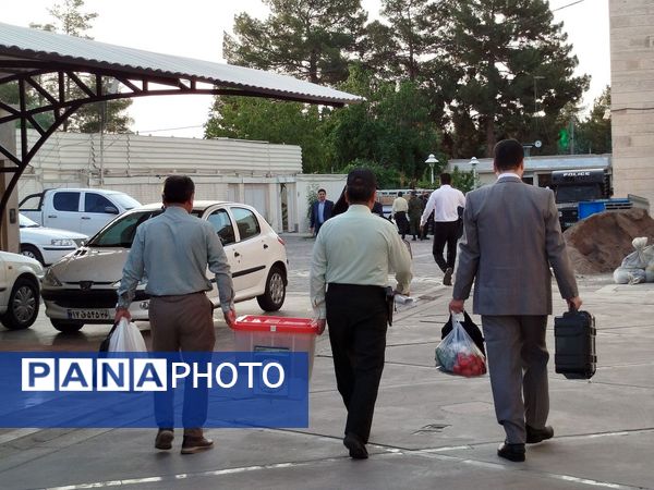 توزیع صندوق‌های اخذ رای دور دوم چهاردهمین دوره انتخابات ریاست جمهوری شهرستان کاشمر 