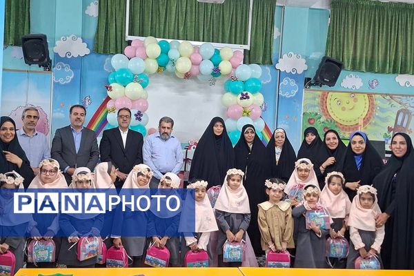 برگزاری جشن غنچه ها در مجتمع آموزشی میرداماد با حضور مدیر آموزش و پرورش ناحیه دو شهرری 