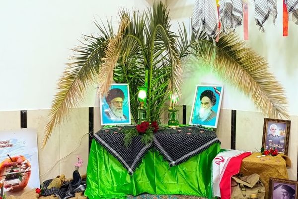 شب شعر و روایت‌گری محفل ادبی خارزنج در خلیل‌آباد