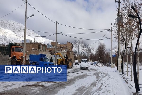 بارش اولین برف پاییزی آذر ماه  ۱۴۰۳ در شهر زیبای بار