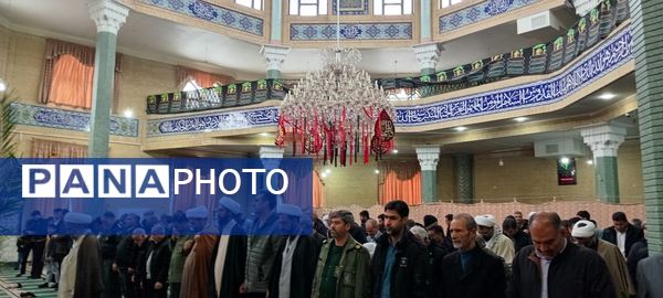 آخرین جمعه پاییز؛ هم‌نوایی دل‌ها در میعادگاه نماز جمعه