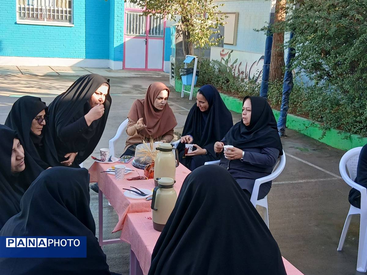 کافی شاپی به وسعت آرزوهای فاطمیه