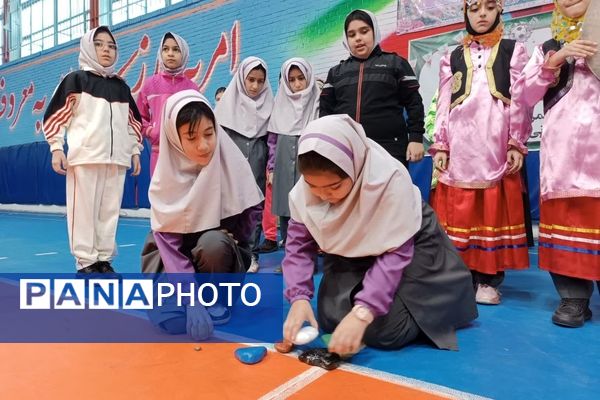 آئین افتتاحیه مسابقات فوتسال دانش‌آموزی منتخب آموزشگاه های شهرستانهای استان تهران به میزبانی ورامین 