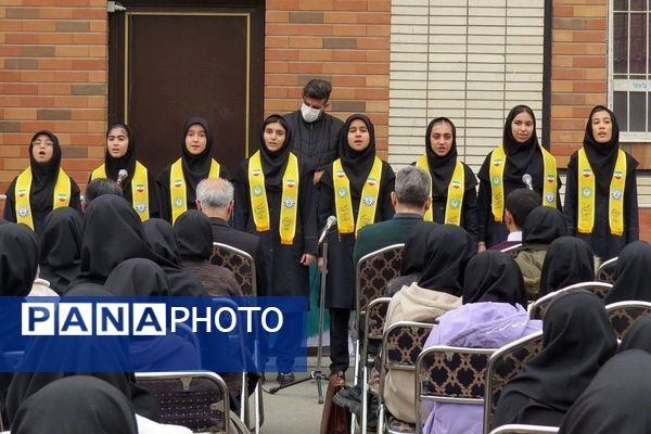 مراسم هفته پژوهش در دبیرستان بانو عفت آهنگری شهرری