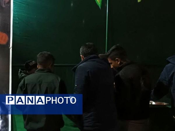 برپایی ایستگاه صلواتی شهرداری و شورای اسلامی شهر کاشمر