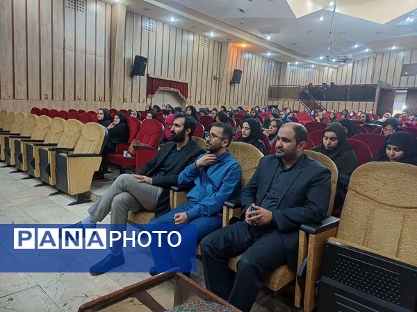 برگزاری کارگاه توانمندسازی مربیان مقطع ابتدایی در کانون شهید مطهری شهرستان فردیس 