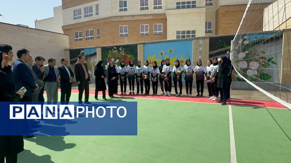 افتتاح زمین ورزشی تایل کورت در هنرستان عفت بجنورد