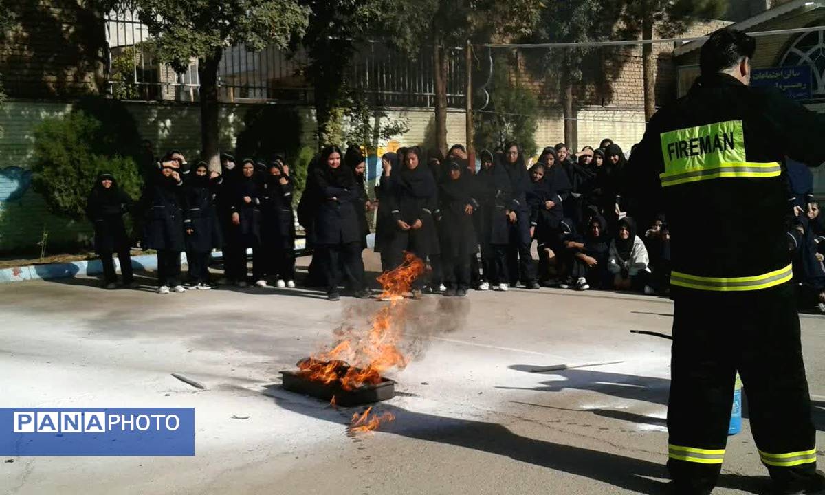 آیین گرامی داشت روزآتش‌نشان در نیشابور